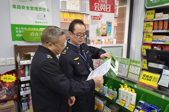 筑牢安全防線，護(hù)航佳節(jié)餐桌——陽(yáng)山縣市場(chǎng)監(jiān)督管理局開展春節(jié)節(jié)前重點(diǎn)食品安全監(jiān)督檢查